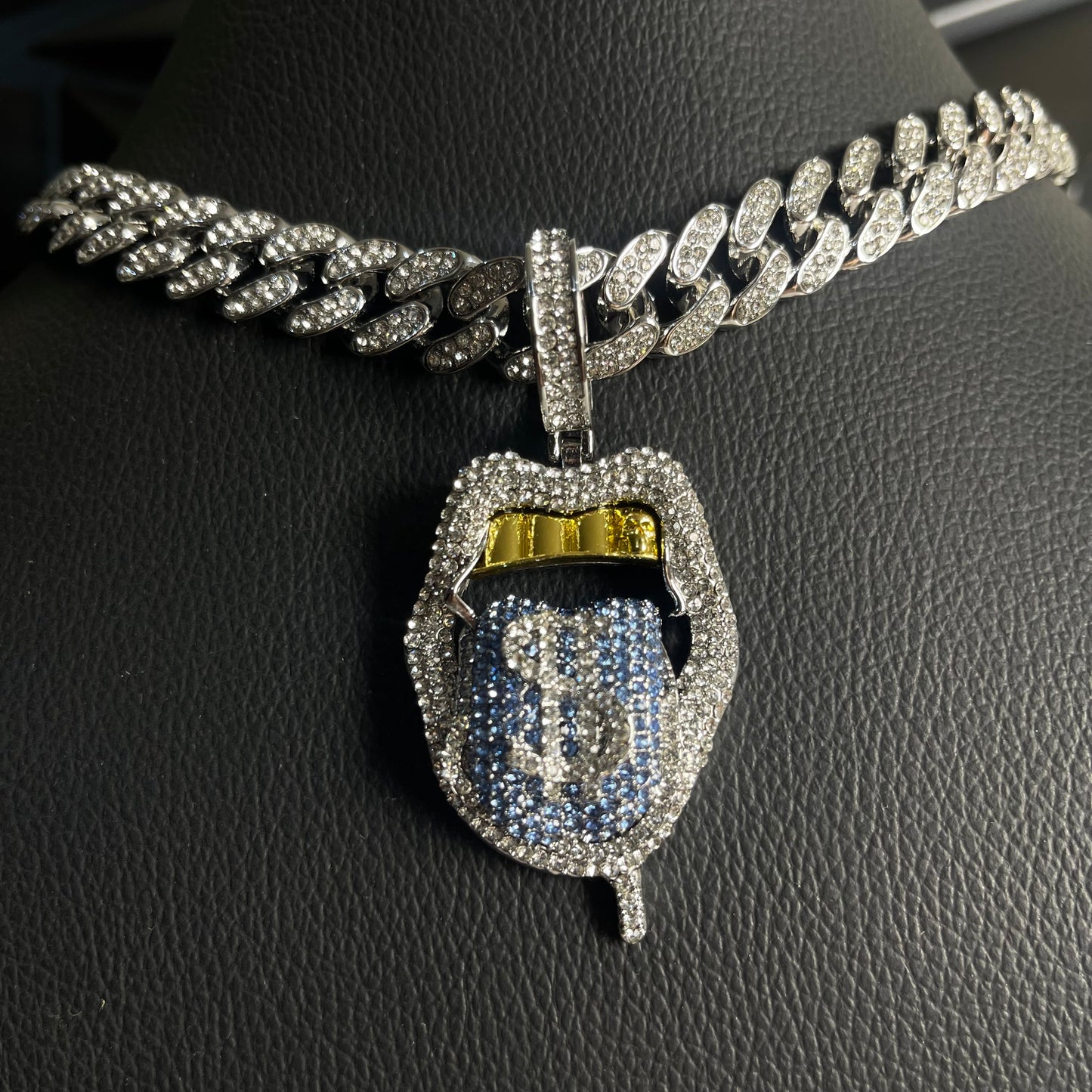 Cubana DólarSilver